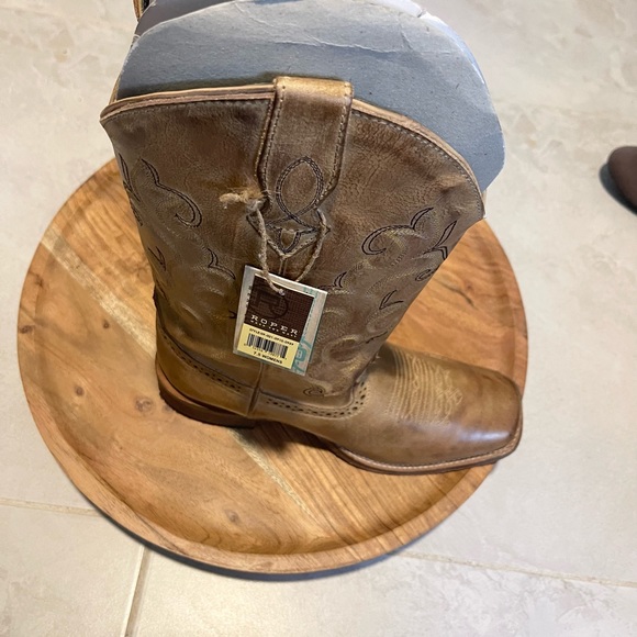 Roper - Picture 7 of 12